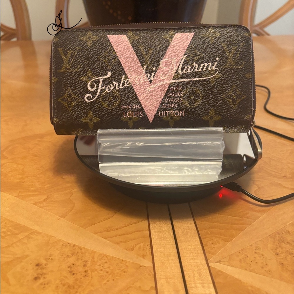 GUC Louis Vuitton Monogram World Tour Zippy Wallet Long/Dust bag - Picture 3 of 15